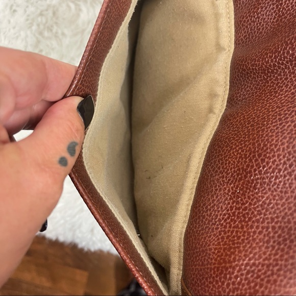 Stone Mountain Leather Brown Saddle Bag EUC - Picture 13 of 16